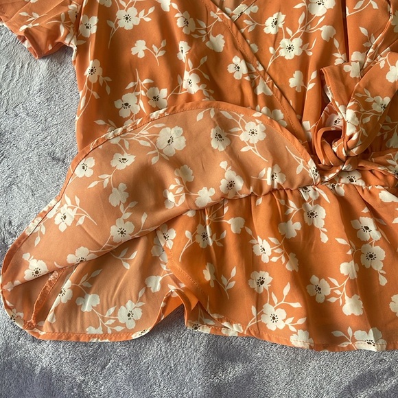 Blouse - Picture 7 of 8